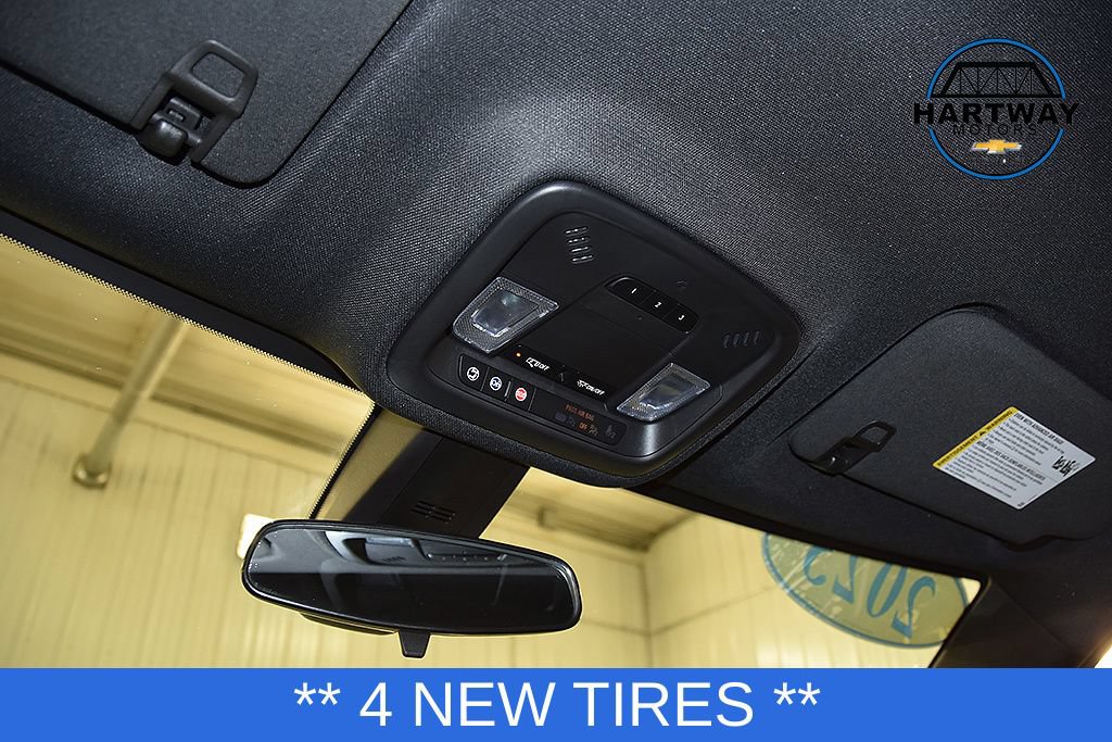 Used 2023 Chevrolet Traverse LT AWD/4WD image 27