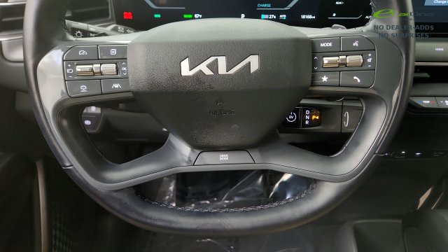Used 2024 Kia EV9 Light Long Range RWD image 63