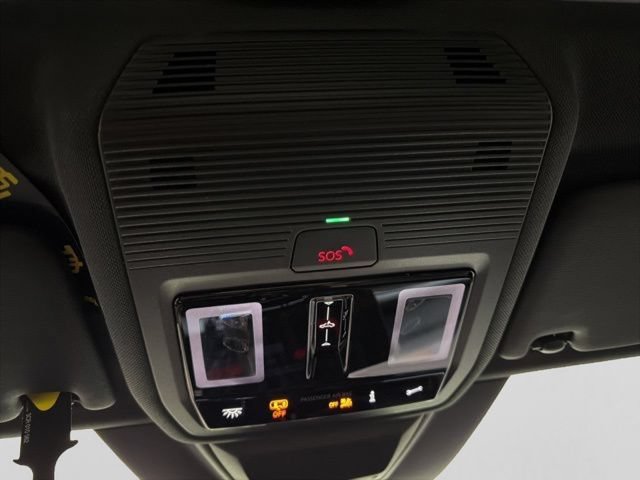 New 2026 Volkswagen GTI SE FWD image 27