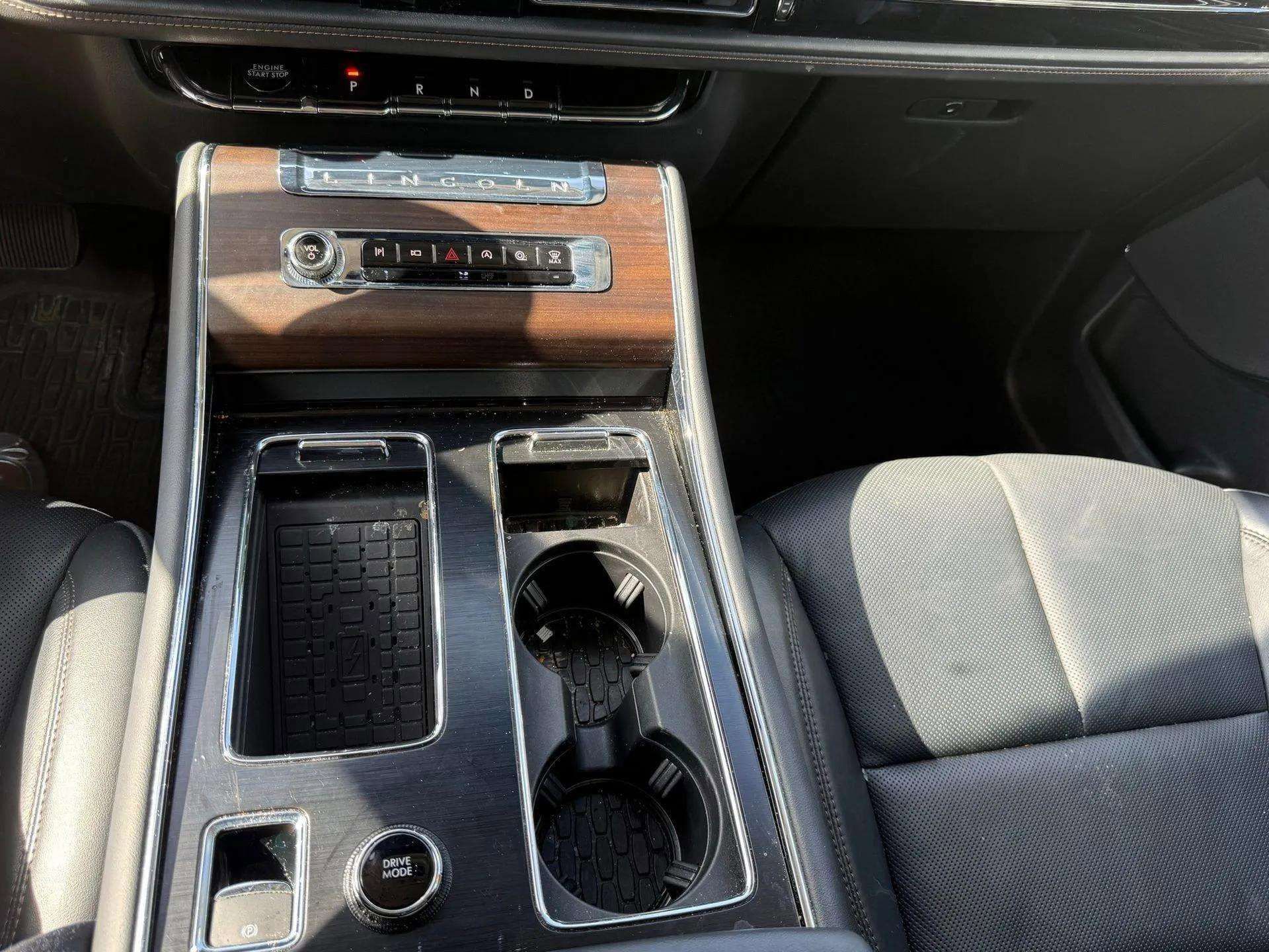 Used 2025 Lincoln Aviator Reserve w/ Illumination Package image 44