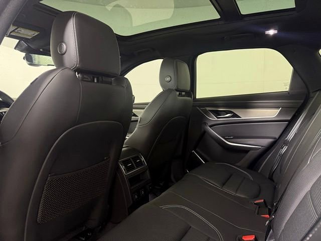 New 2025 Jaguar F-PACE R-Dynamic S image 25