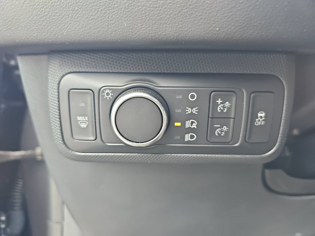 Used 2022 Ford Mustang Mach-E Select RWD image 34