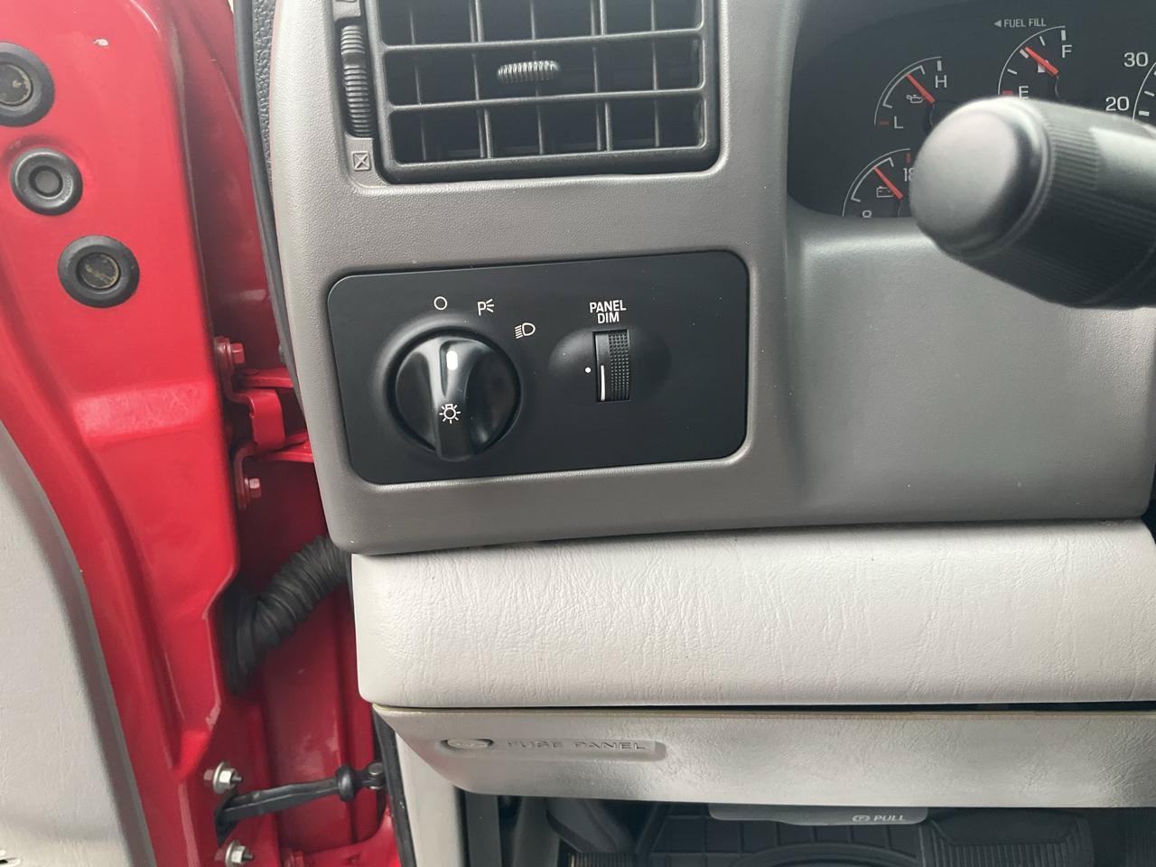 Used 2000 Ford F350 XLT RWD image 25