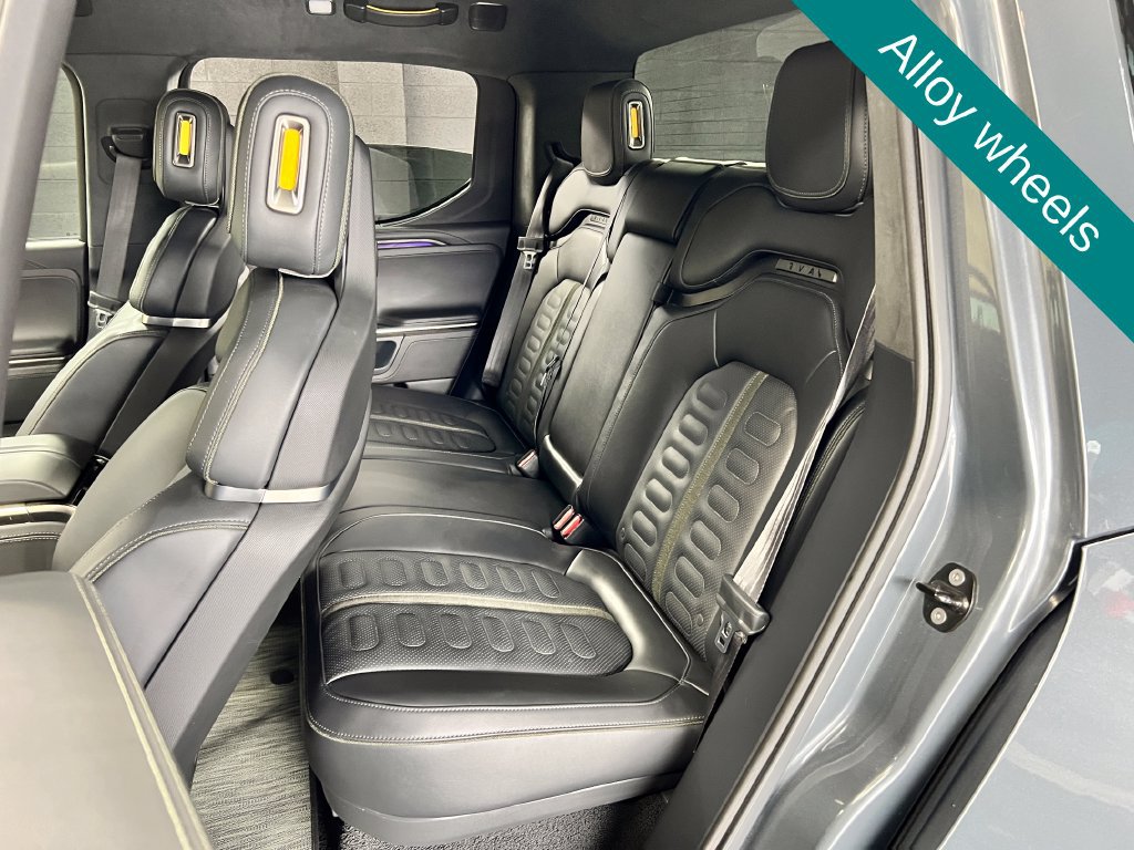 Used 2022 Rivian R1T Adventure AWD/4WD image 18