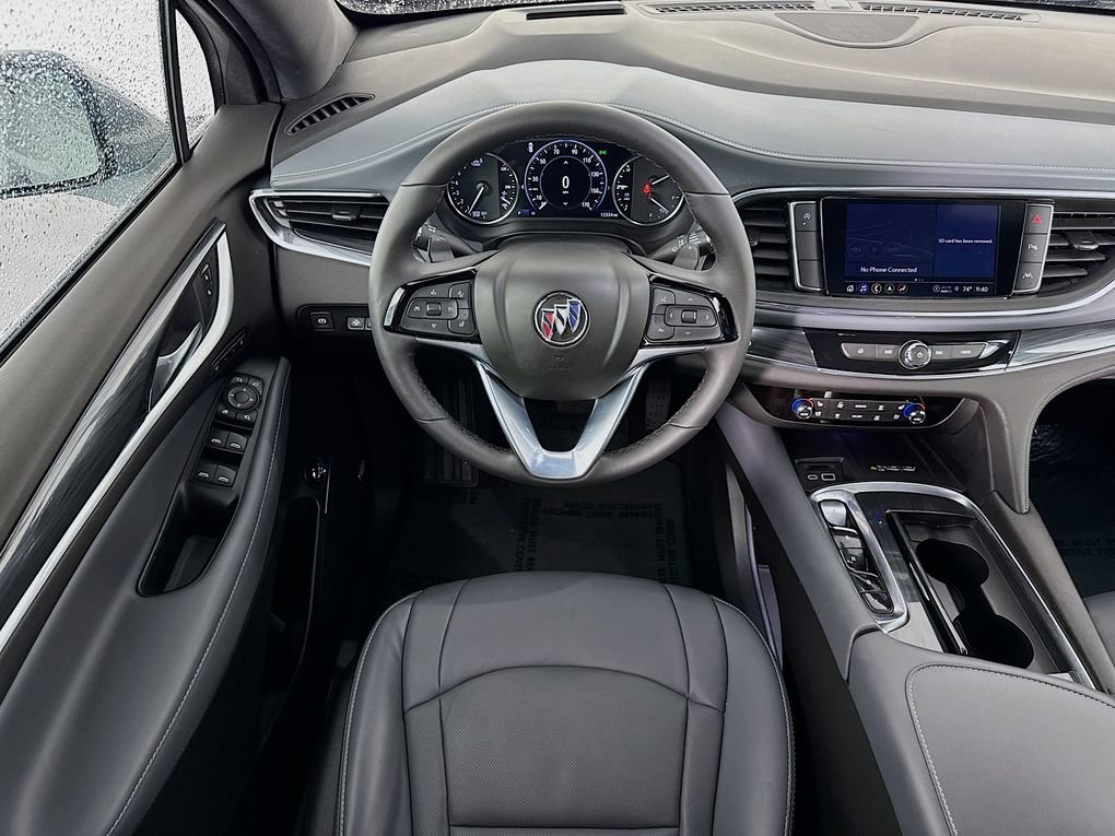 Used 2024 Buick Enclave Premium image 28