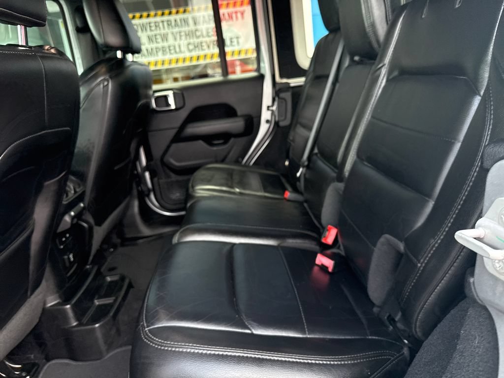 Used 2020 Jeep Wrangler Unlimited Sahara AWD/4WD image 31