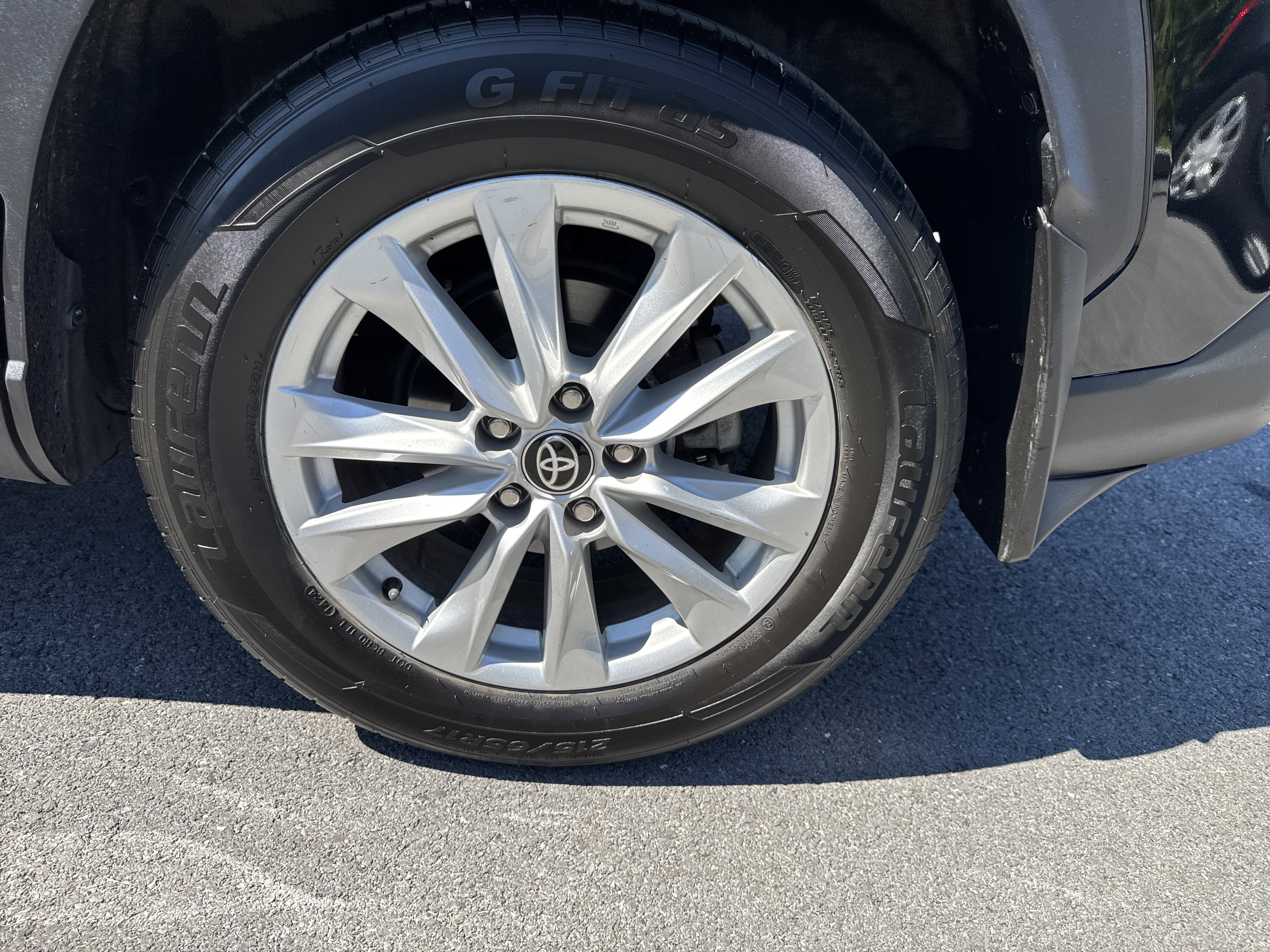 Used 2022 Toyota Corolla Cross LE w/ Moonroof Package image 27