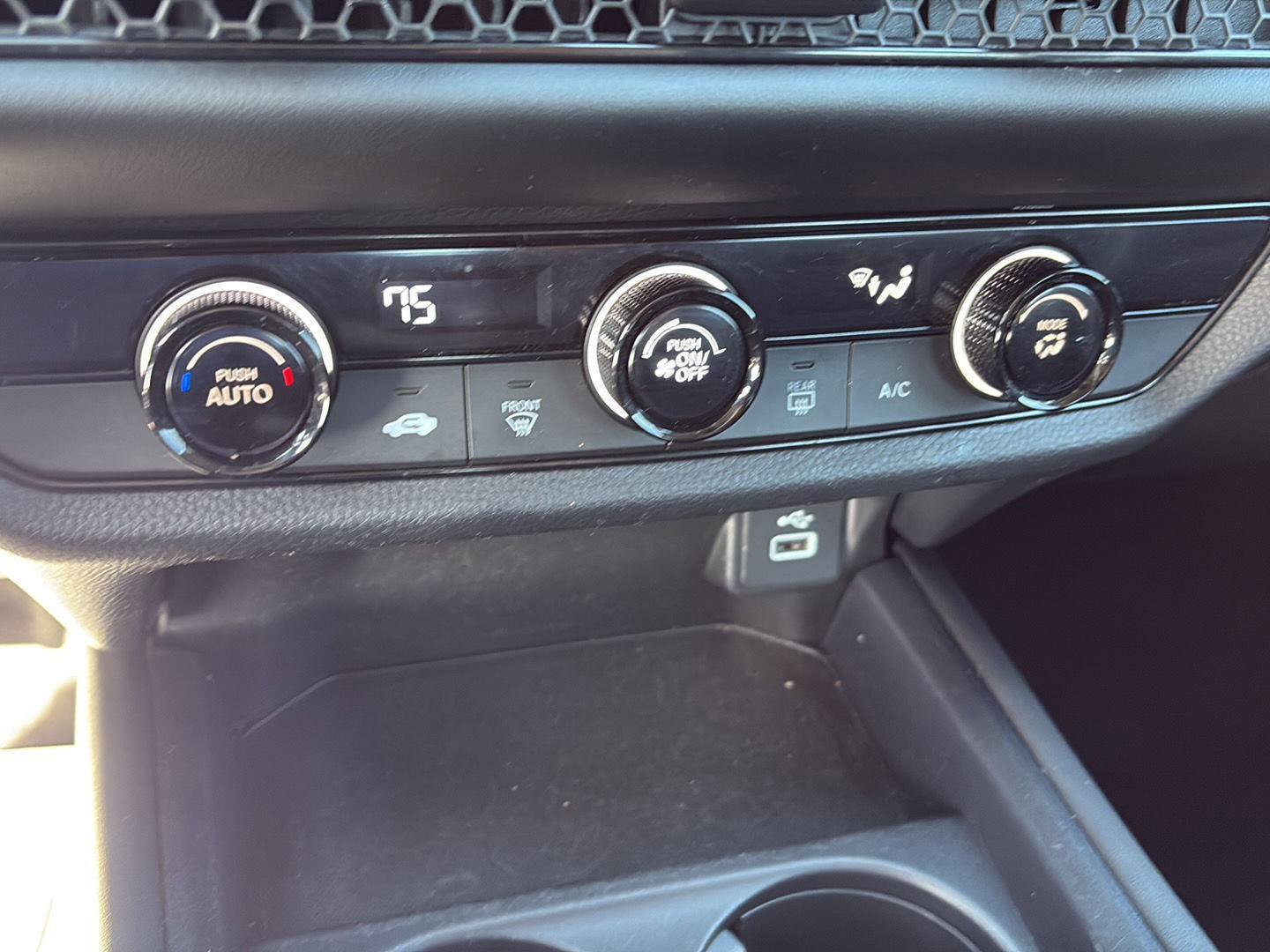 Certified 2024 Honda HR-V LX image 13