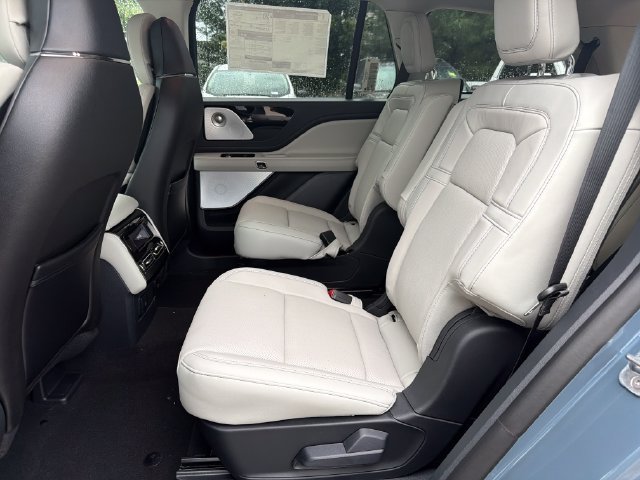 New 2026 Lincoln Aviator Reserve AWD/4WD image 15