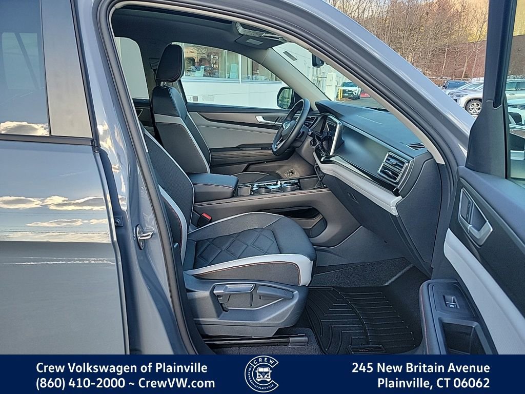 Certified 2025 Volkswagen Atlas Peak Edition SE image 16