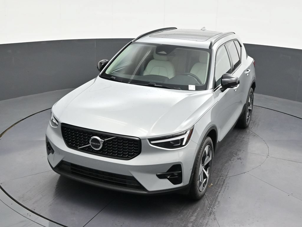 New 2026 Volvo XC40 B5 Plus w/ Protection Package Premier AWD/4WD image 20