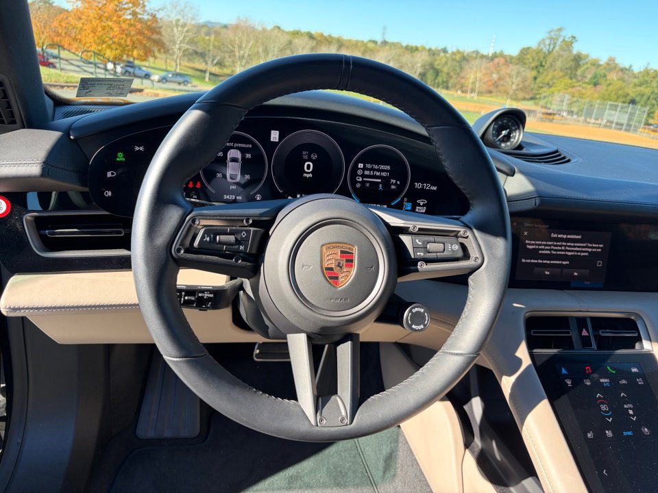 Certified 2025 Porsche Taycan image 15