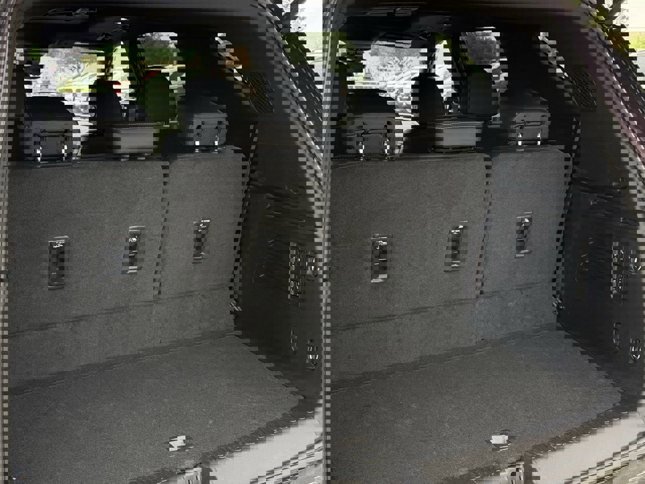 Certified 2025 Chevrolet Traverse High Country image 25