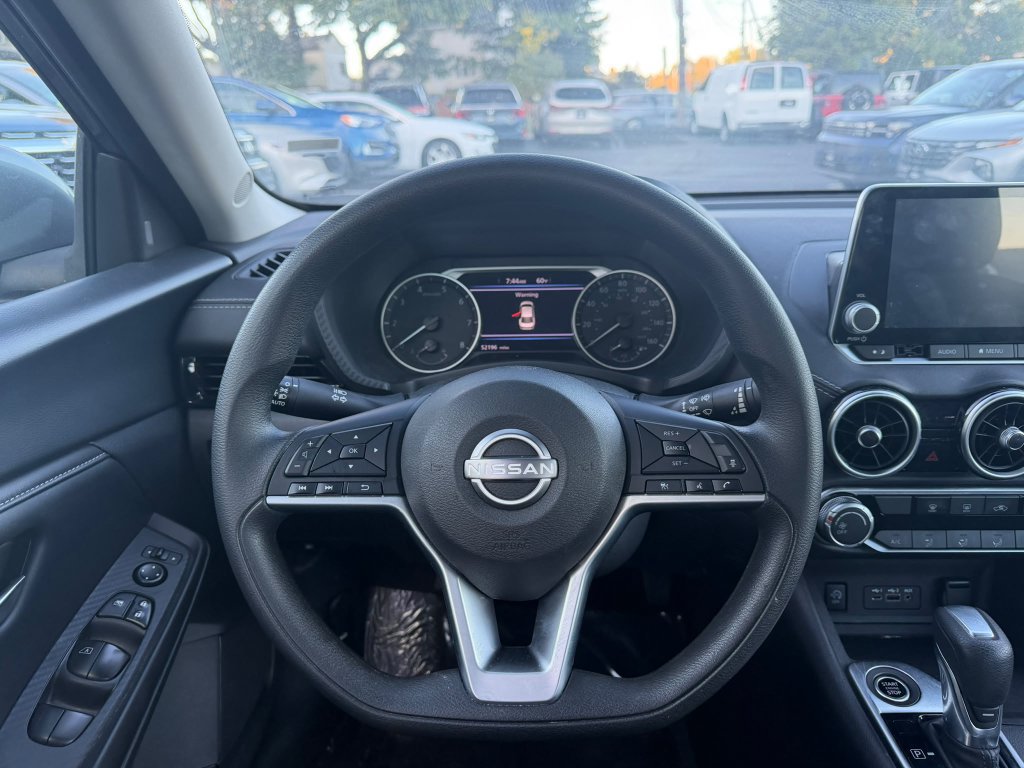 Used 2024 Nissan Sentra SV FWD image 13