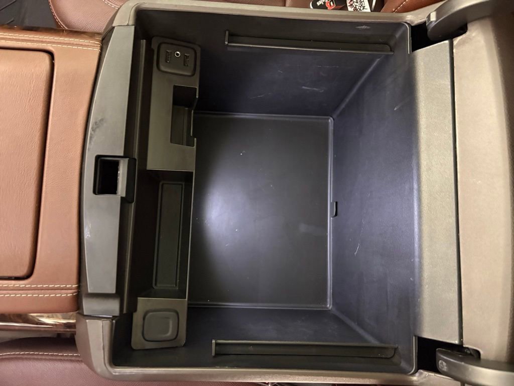 Used 2019 Chevrolet Tahoe Premier RWD image 38