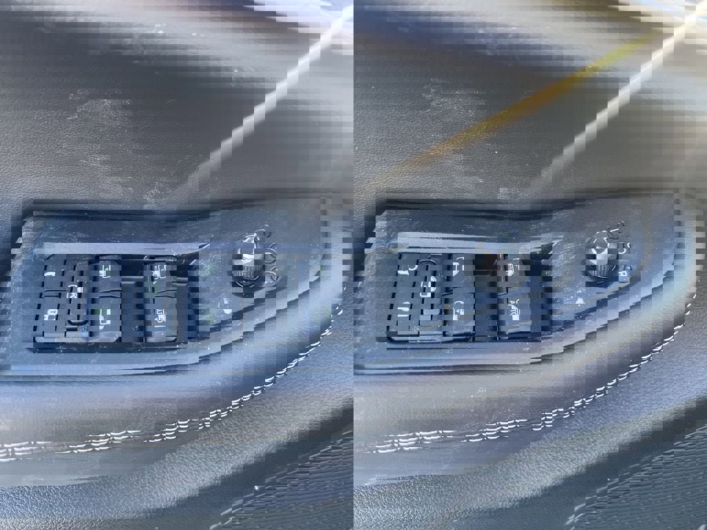 New 2026 Jeep Grand Cherokee Laredo image 21