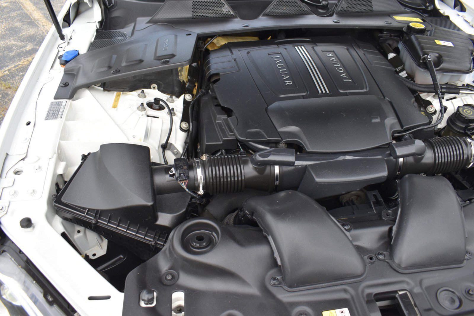 Used 2011 Jaguar XJ L RWD image 54