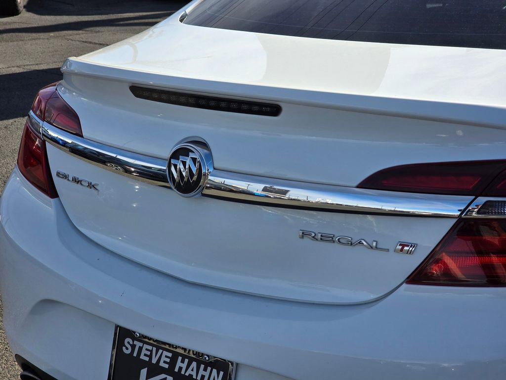 Used 2017 Buick Regal Sport Touring image 13