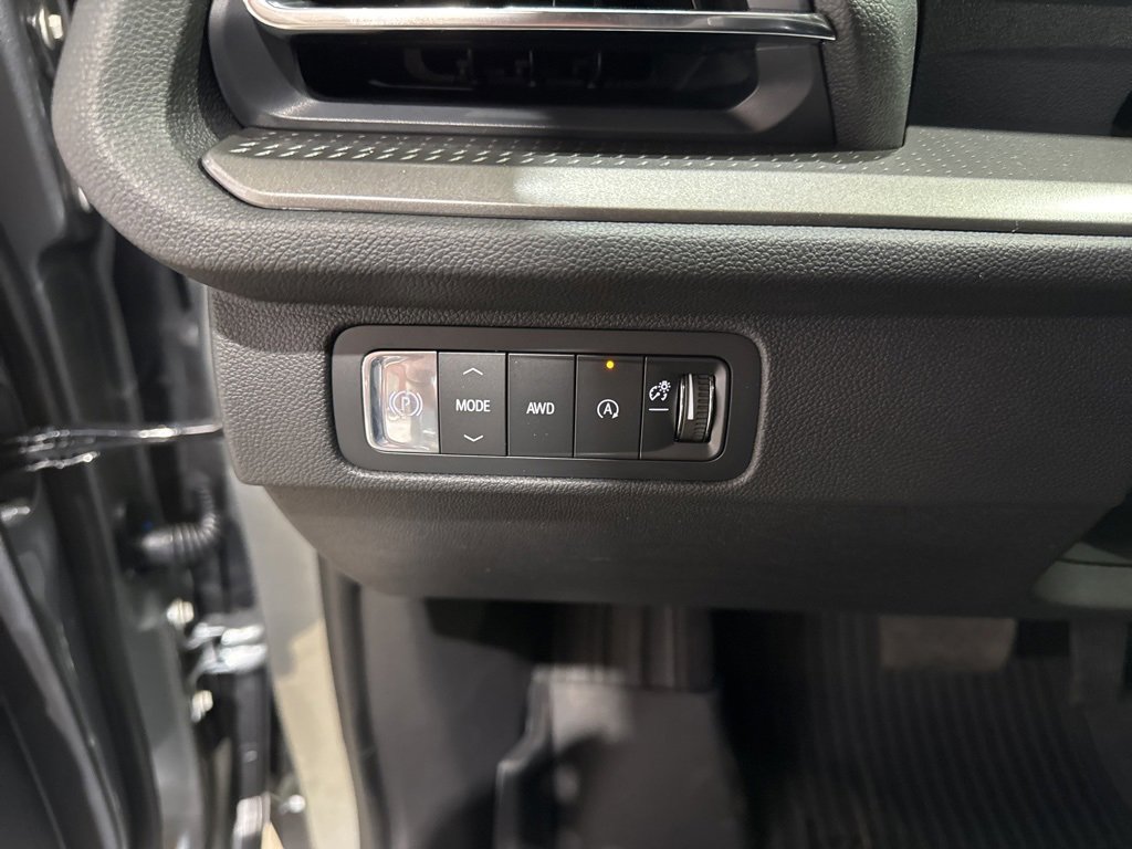 New 2026 Chevrolet Traverse LT w/ Driver Confidence Package image 20