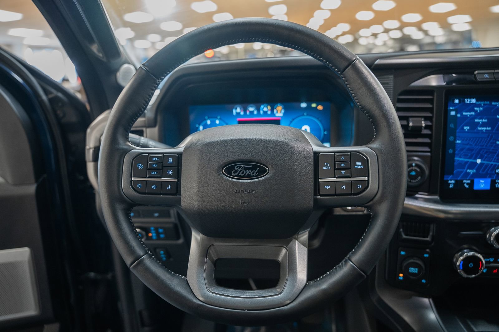 Used 2024 Ford F150 Lariat w/ Equipment Group 502A High image 38