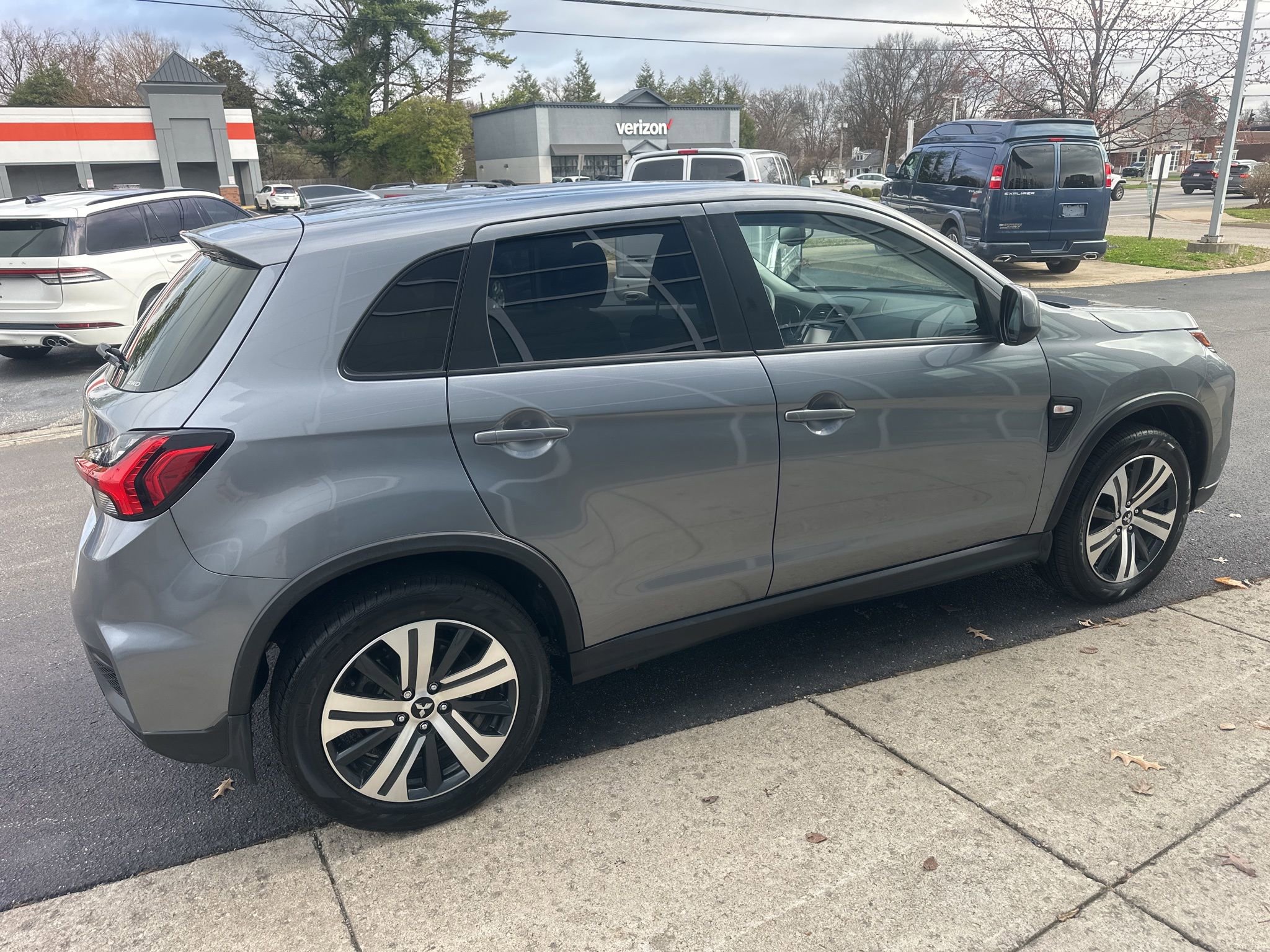 Used 2024 Mitsubishi Outlander Sport ES image 5