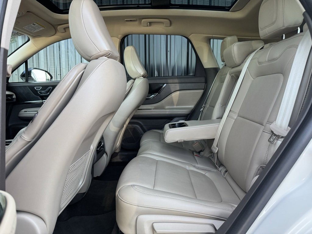 Used 2022 Lincoln Corsair Reserve w/ Equipment Group 201A image 23