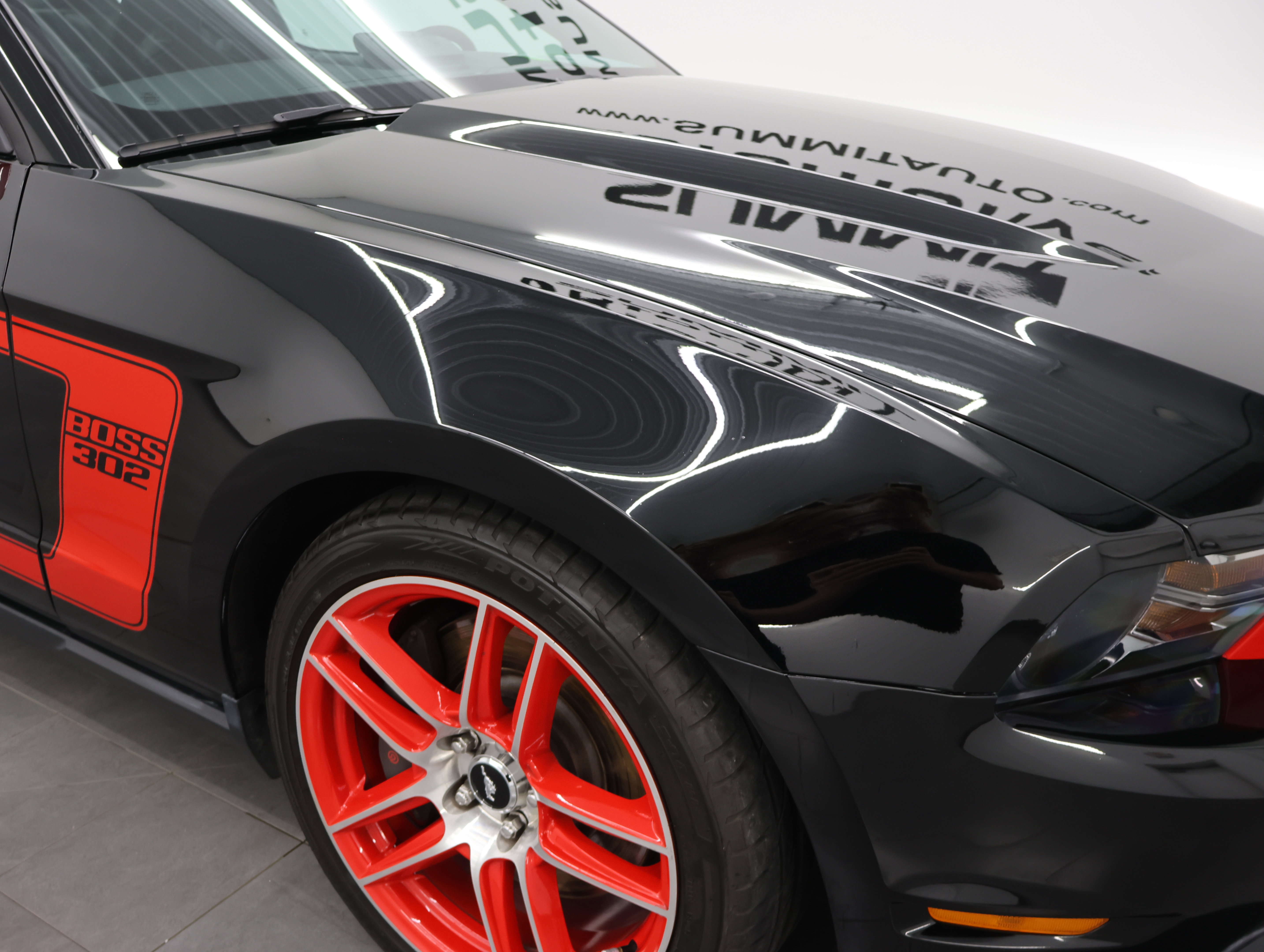 Used 2012 Ford Mustang Boss 302 RWD image 21