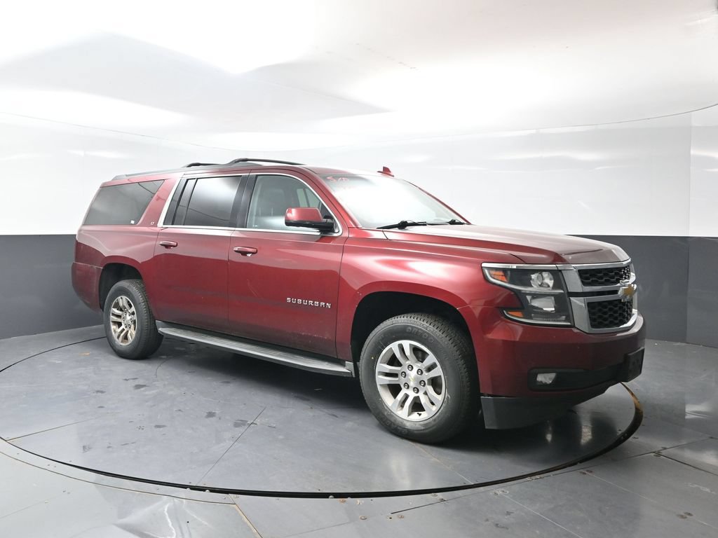 Used 2016 Chevrolet Suburban LT w/ Luxury Package AWD/4WD image 3