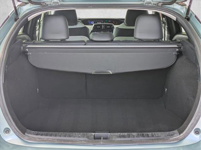 Used 2016 Toyota Prius Four Touring image 6