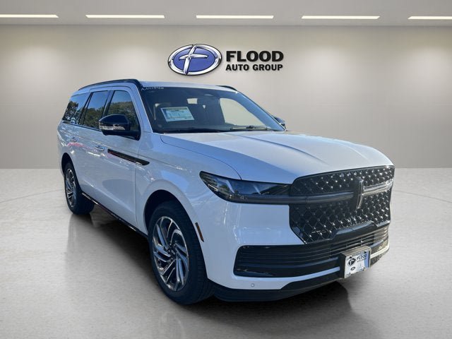 New 2026 Lincoln Navigator Reserve w/ Jet Appearance Package