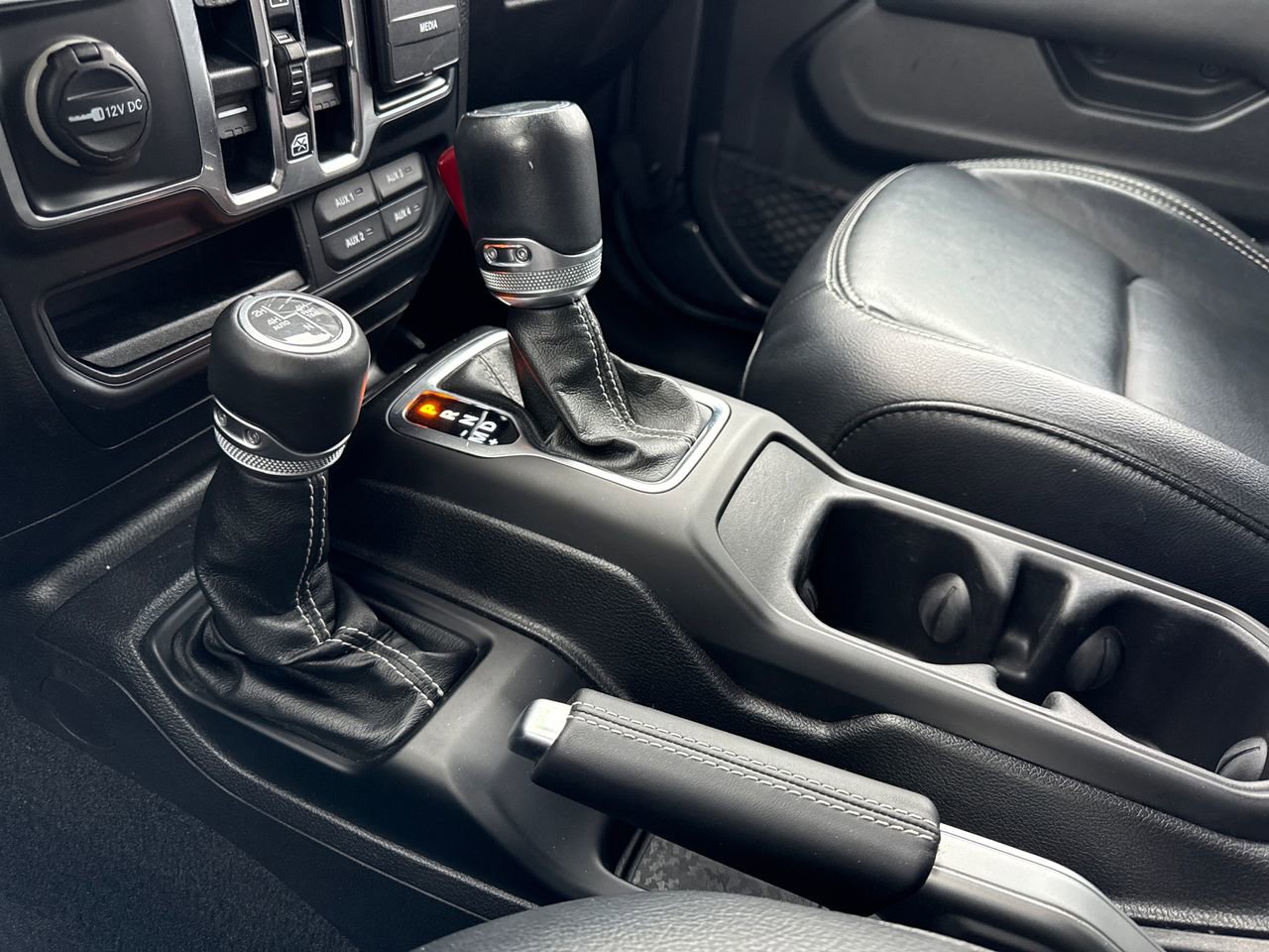 Used 2019 Jeep Wrangler Unlimited Sahara w/ Dual Top Group image 22