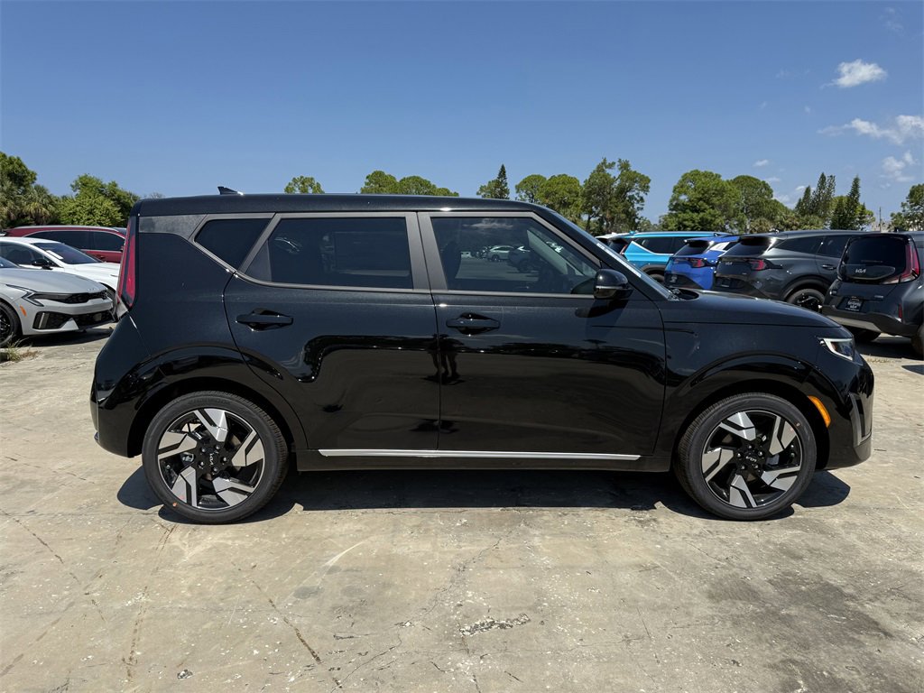 New 2025 Kia Soul GT-Line w/ GT-Line Technology Package image 3