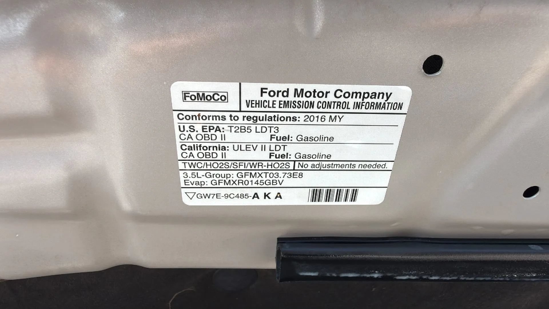 Used 2016 Ford Explorer XLT AWD/4WD image 40