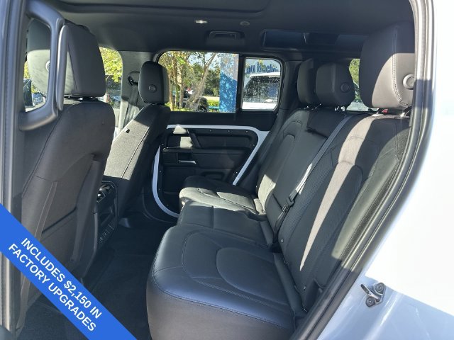 Used 2025 Land Rover Defender 110 S AWD/4WD image 27