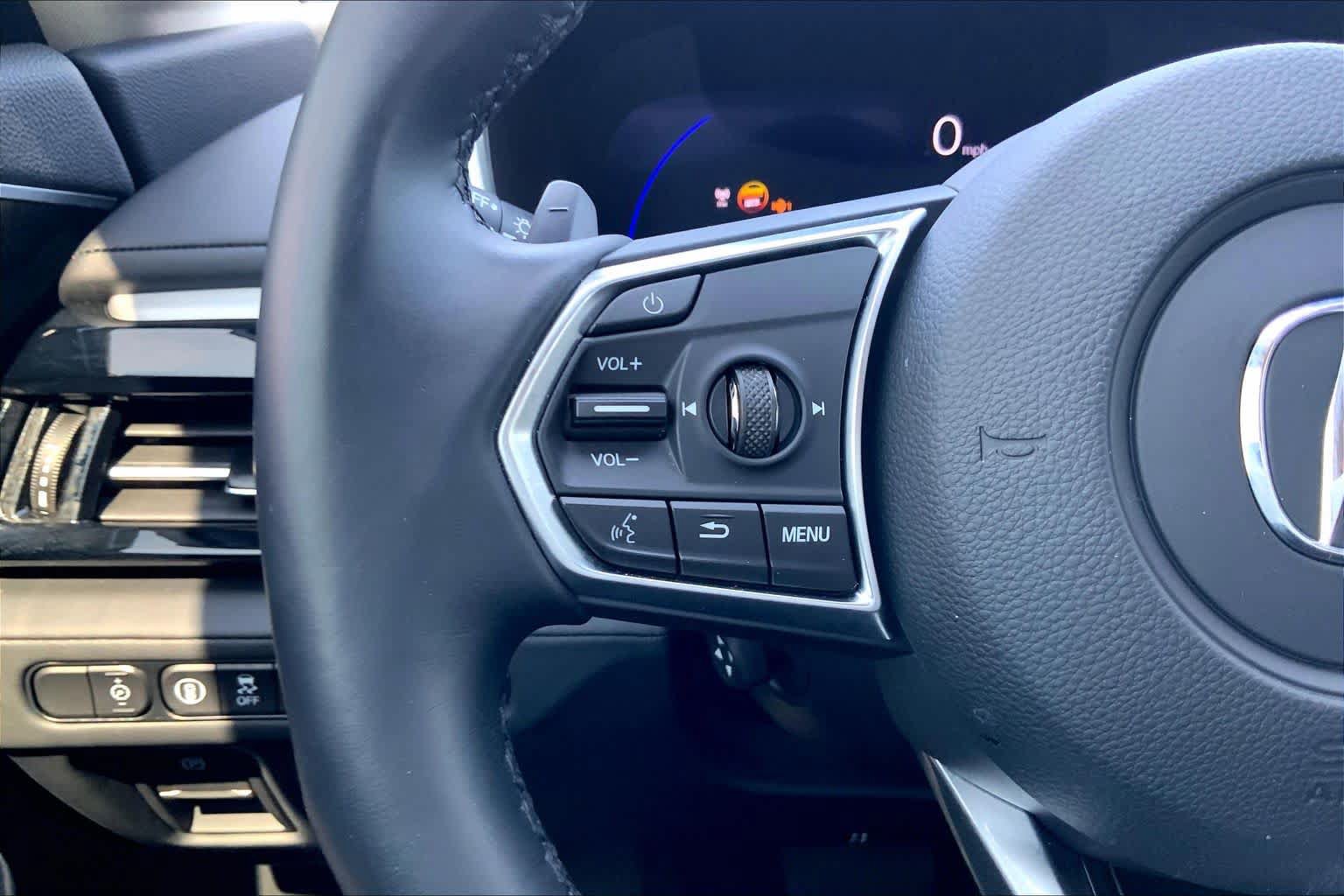 Used 2026 Acura MDX w/ Technology Package FWD image 23