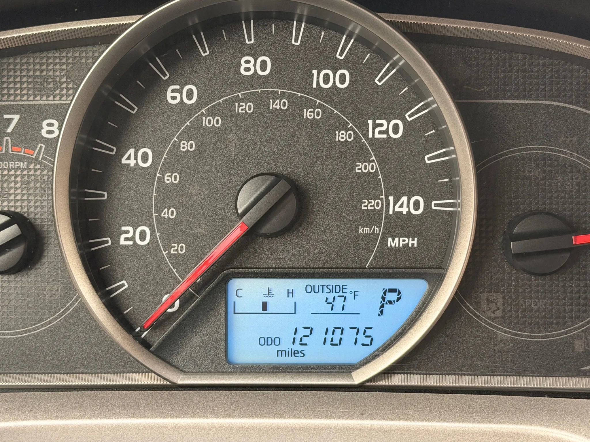 Used 2013 Toyota RAV4 LE image 5