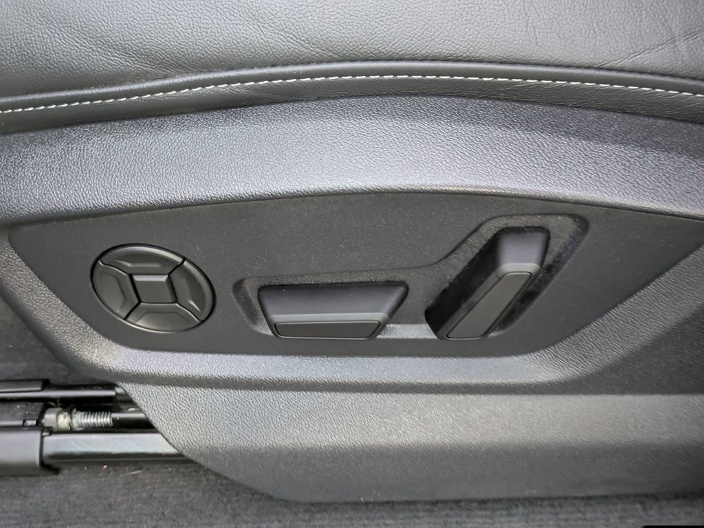 Used 2025 Audi Q7 3.0T Premium Plus image 20