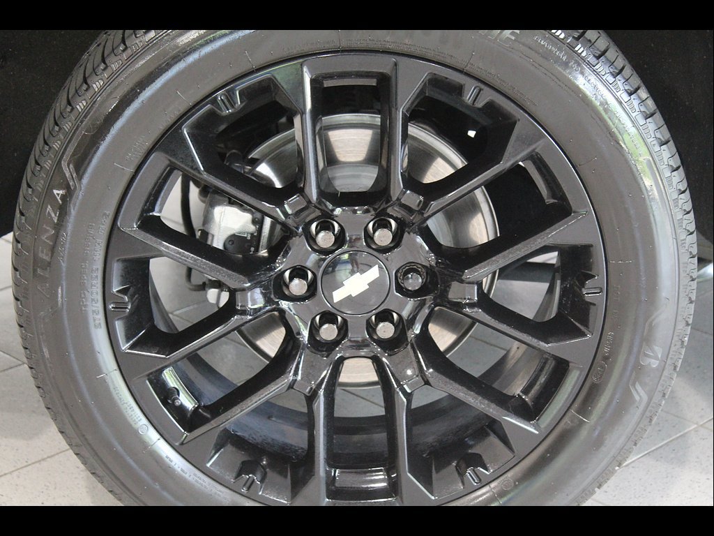 Used 2026 Chevrolet Tahoe Premier w/ Sun And Tow Package AWD/4WD image 11