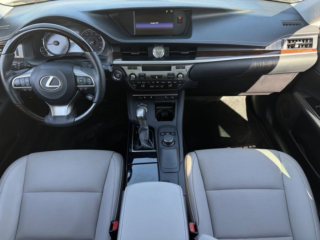 Used 2018 Lexus ES 350 w/ Premier Package image 10