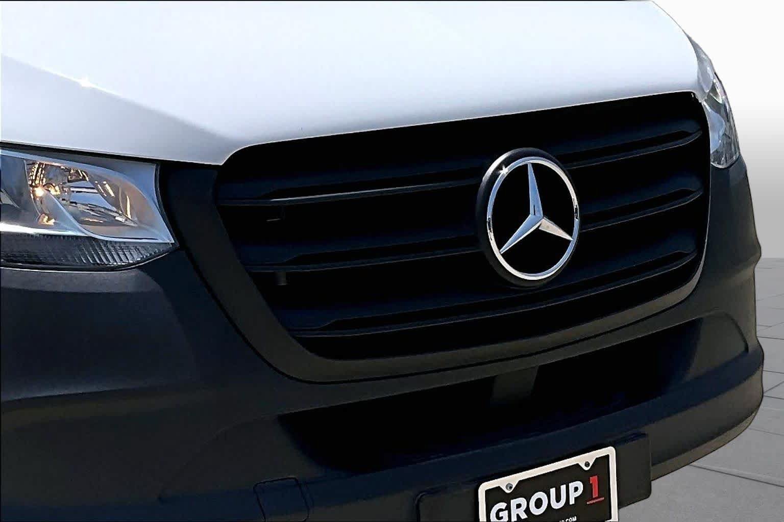 Used 2023 Mercedes-Benz Sprinter 1500 image 29