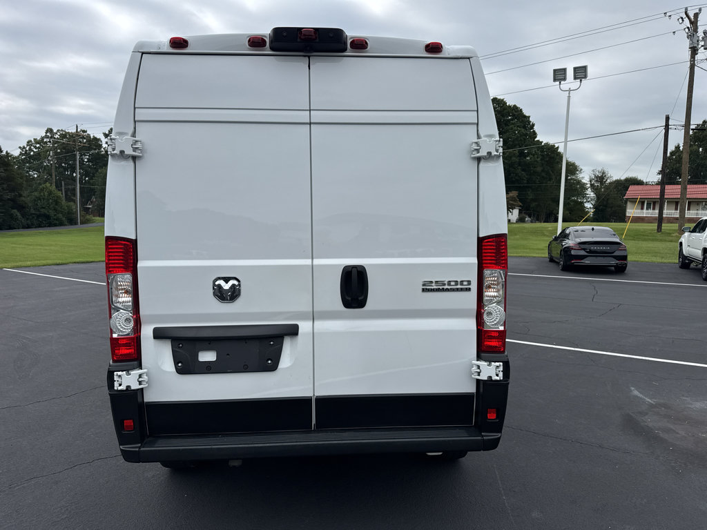 Used 2023 RAM ProMaster 2500 FWD image 5