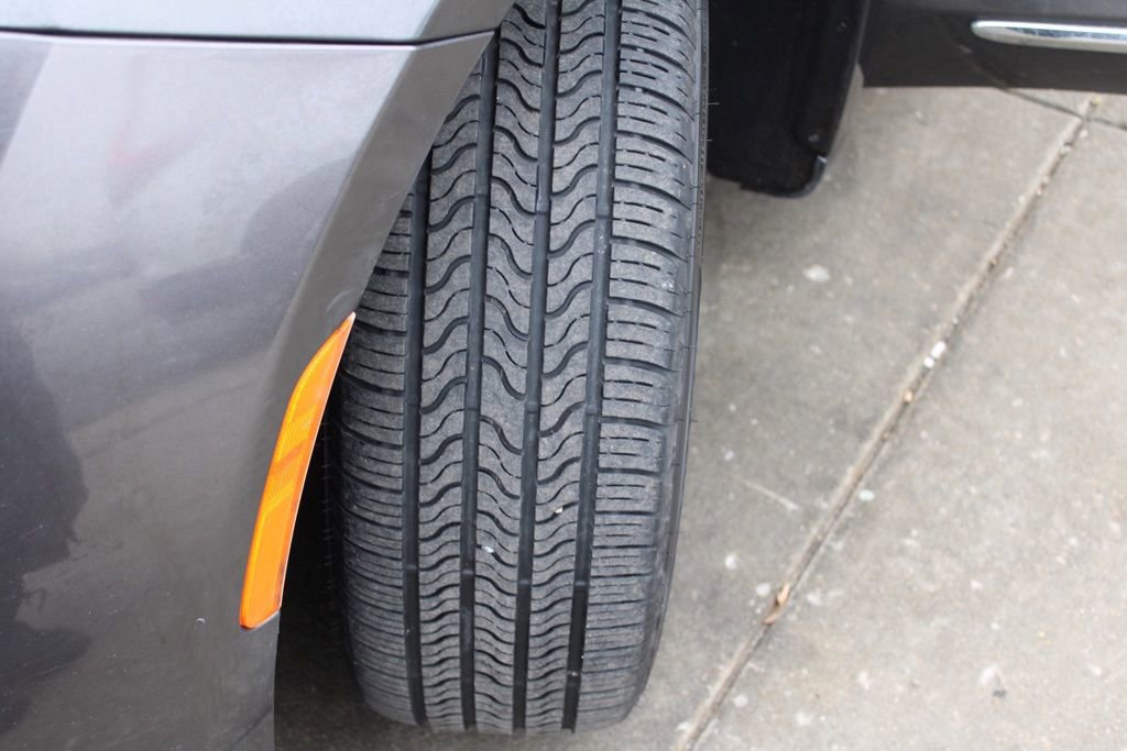 Used 2017 Chrysler Pacifica Touring-L image 13