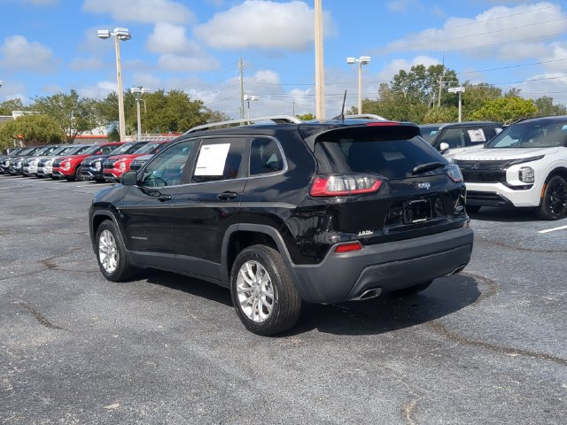 Used 2019 Jeep Cherokee Latitude w/ Popular Appearance Group FWD image 7
