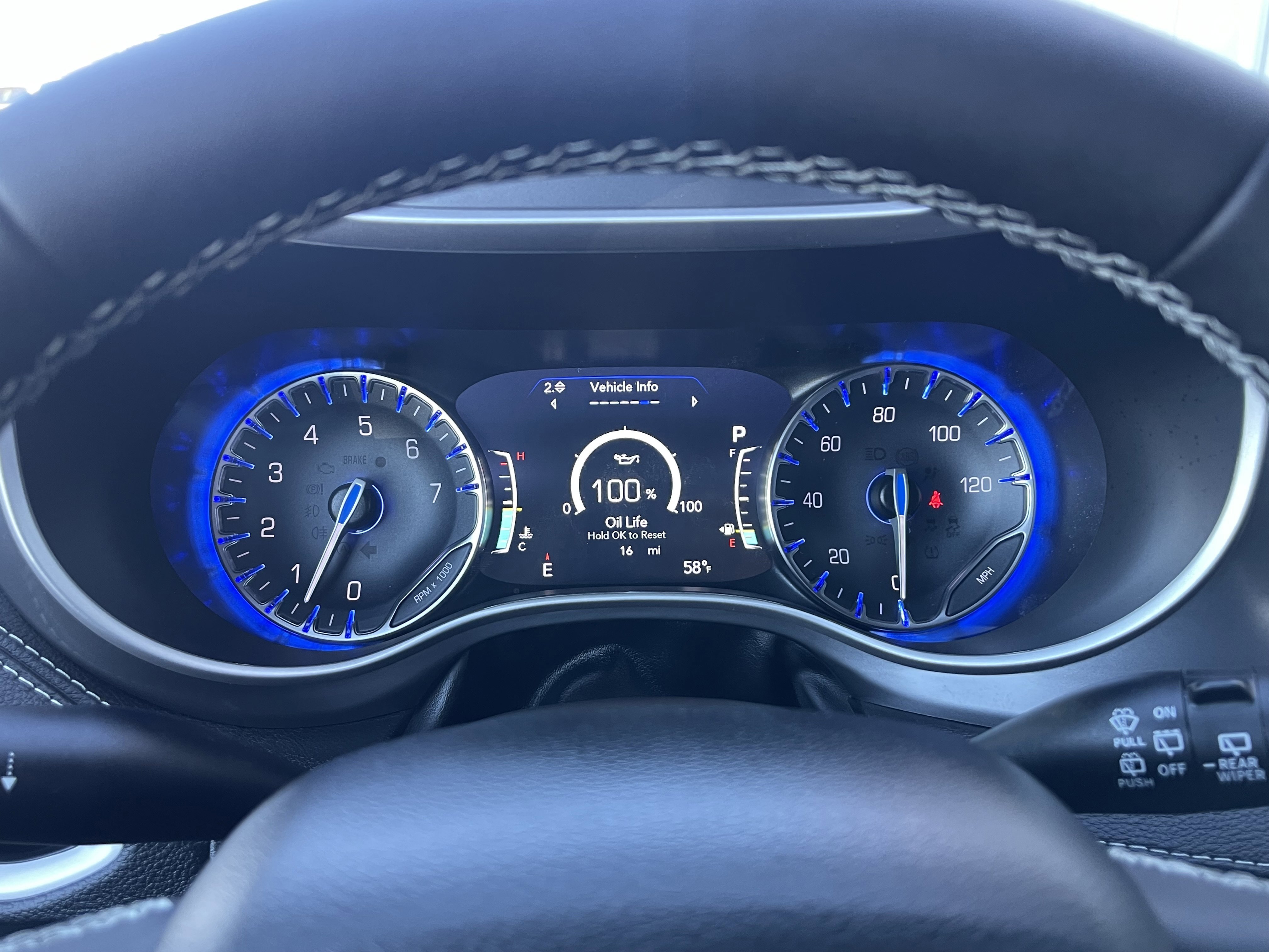 New 2026 Chrysler Pacifica Select FWD image 42