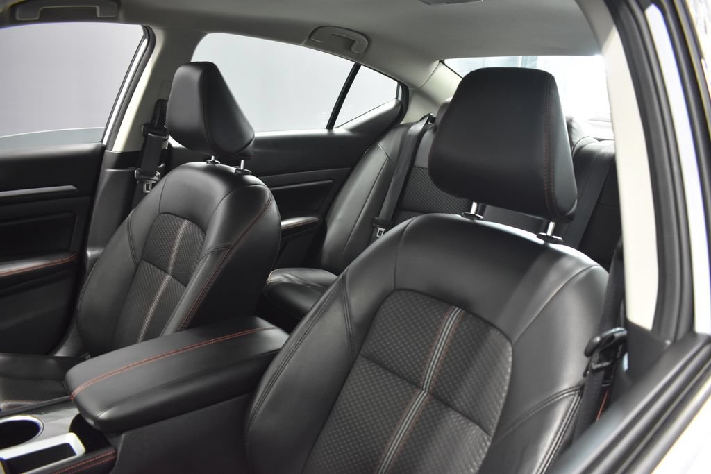 Certified 2024 Nissan Altima 2.5 SR FWD image 16