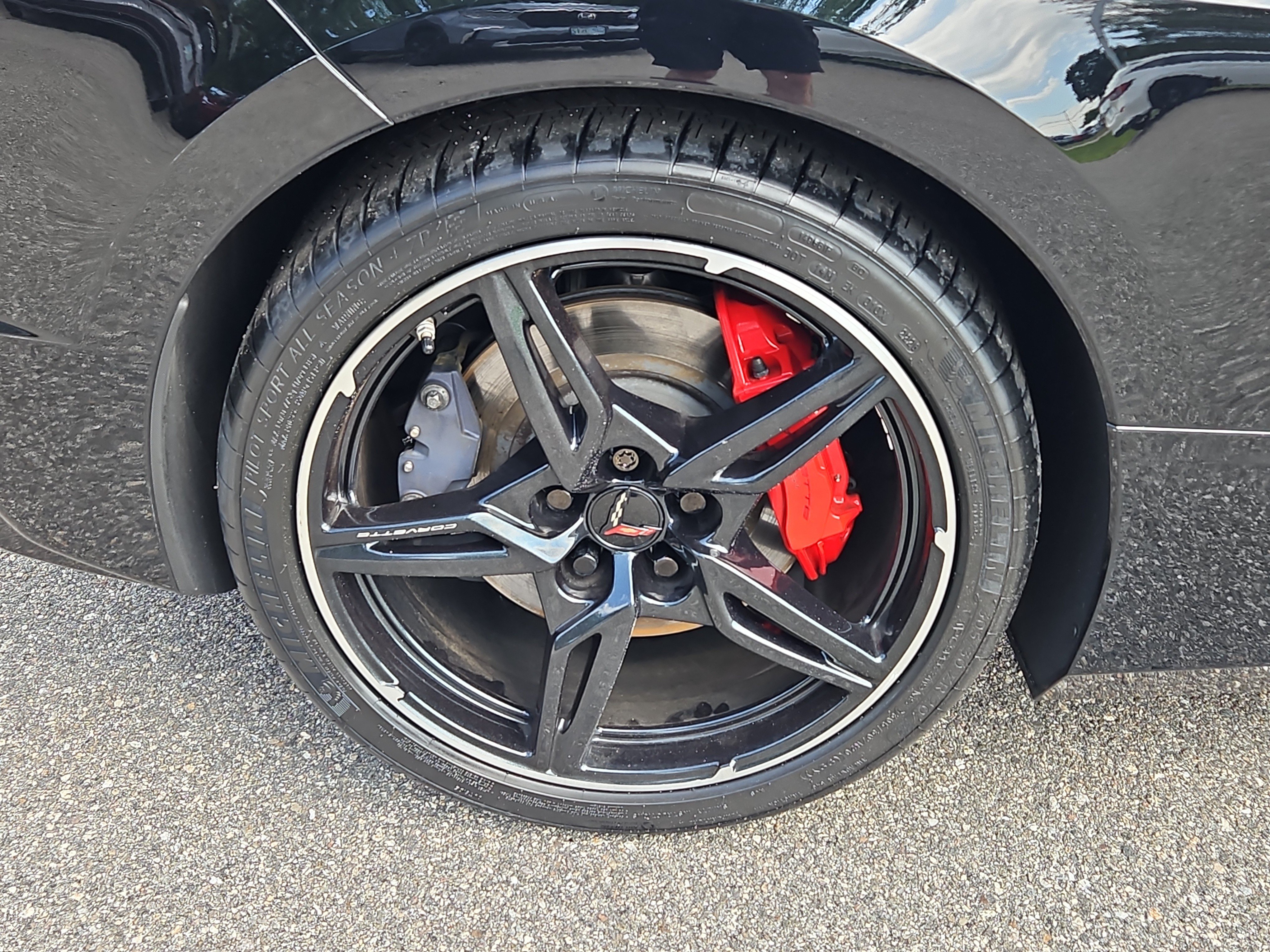Used 2023 Chevrolet Corvette Stingray Coupe w/ Z51 Performance Package RWD image 4