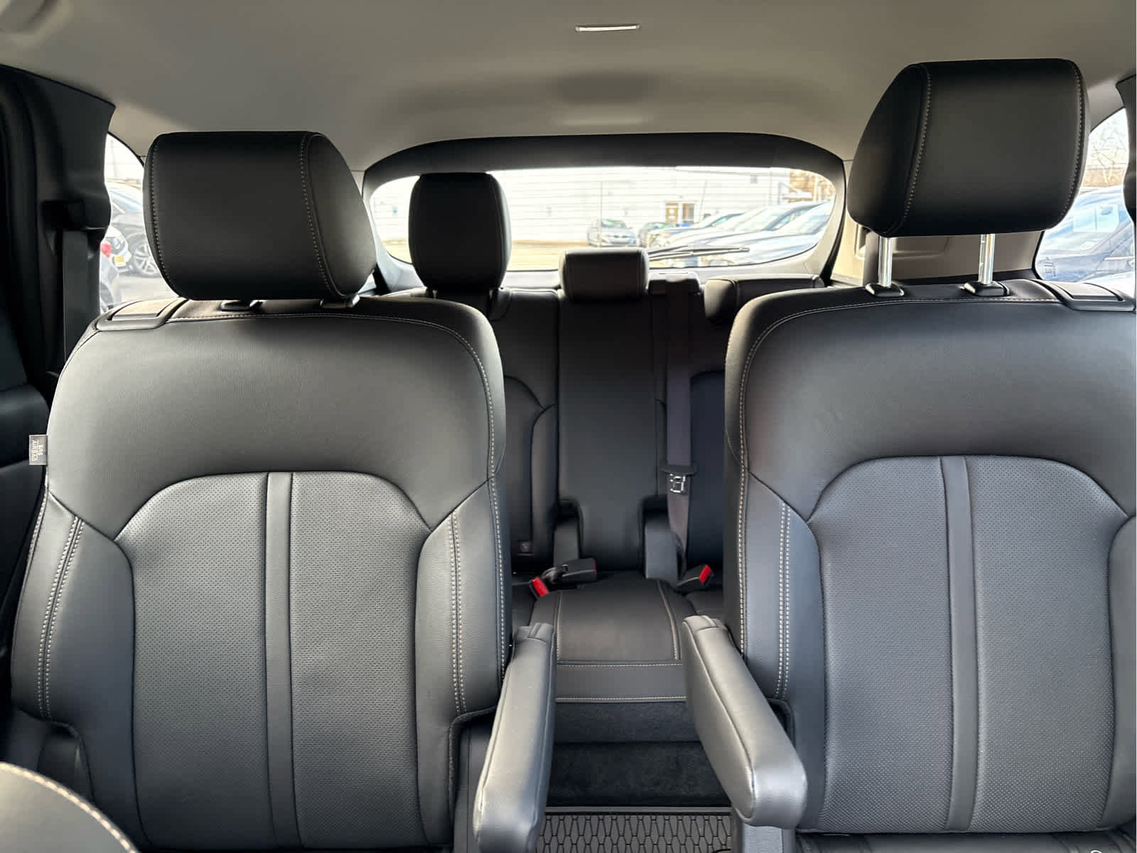 Used 2025 MAZDA CX-90 3.3 Turbo w/ Preferred Package image 13