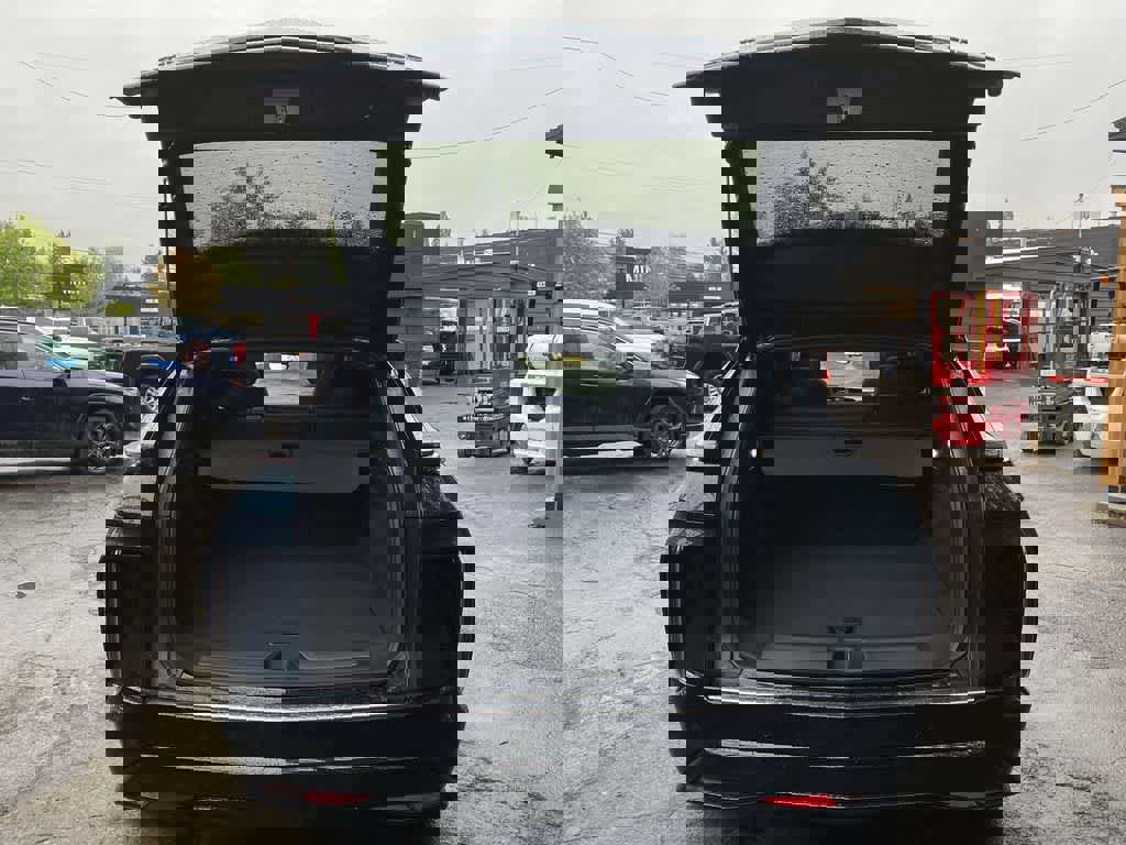 Certified 2025 Cadillac Lyriq Luxury image 28