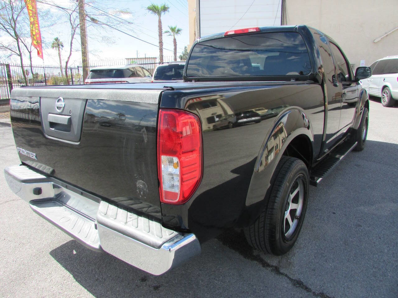 Used 2016 Nissan Frontier S RWD image 4