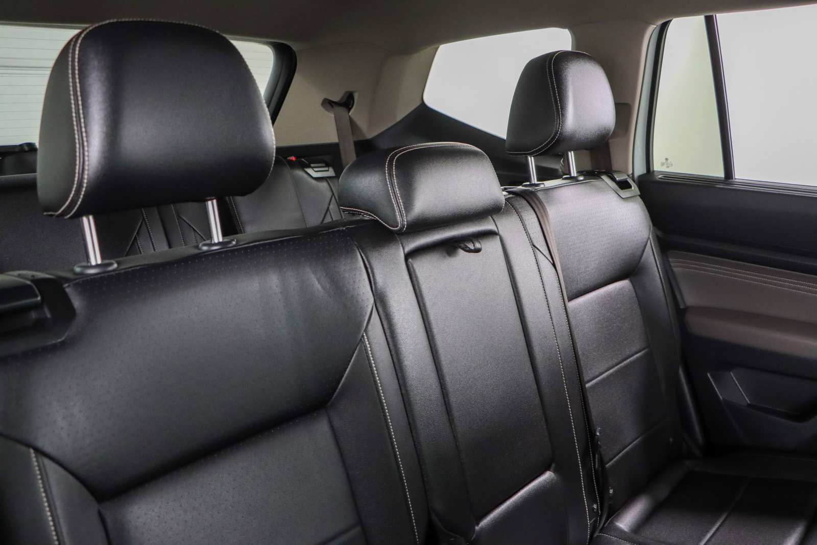 Used 2023 Volkswagen Atlas SE image 28